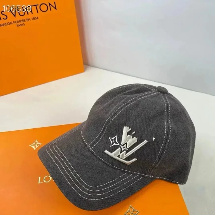 LV  hat  7496495053  