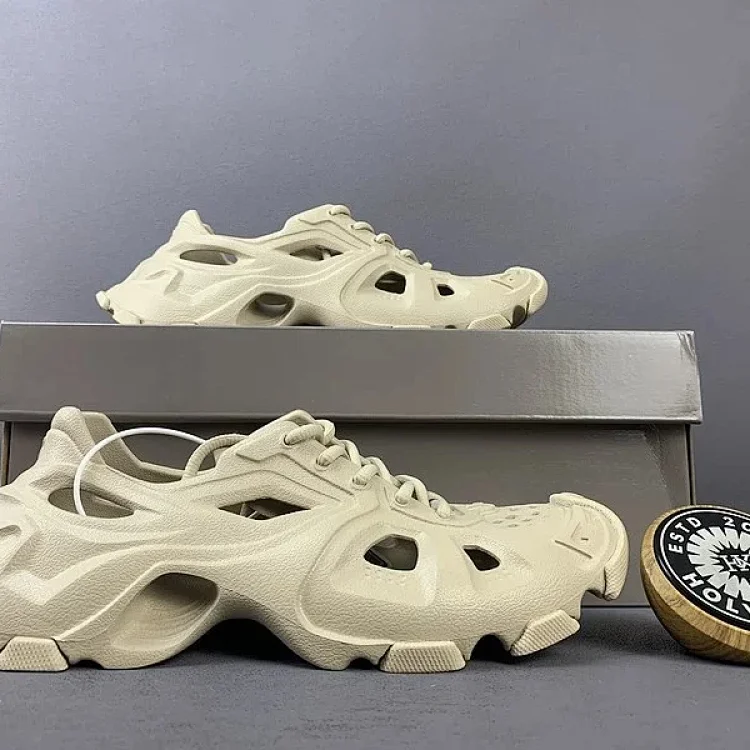 Balenciaga HD    7617466472  