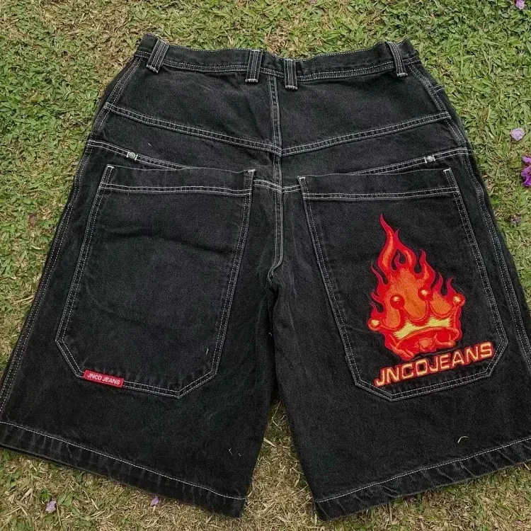  jnco shorts  7662830409  